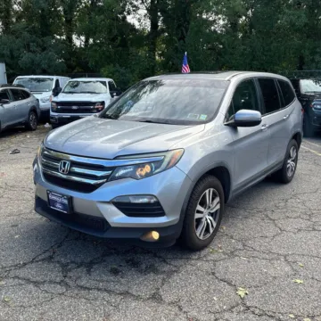 Photos of 2016 Honda Pilot EX-L for sale in Indianapolis, IN at Indy Auto Man - Indianapolis