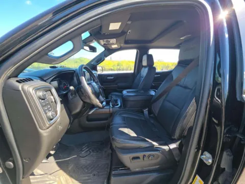 More photos of 2021 Chevrolet Silverado 1500 High Country at Indy Auto Man - Indianapolis, IN