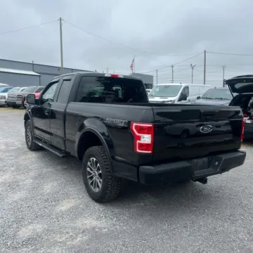 More photos of 2018 Ford F-150 XLT at Indy Auto Man - Indianapolis, IN