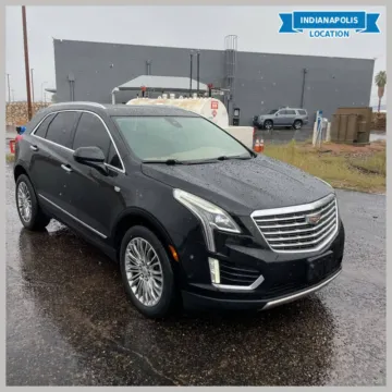 Black 2017 Cadillac XT5 Platinum for sale in Indianapolis, IN