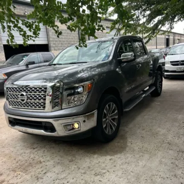 Photos of 2018 Nissan Titan SL for sale in Indianapolis, IN at Indy Auto Man - Indianapolis