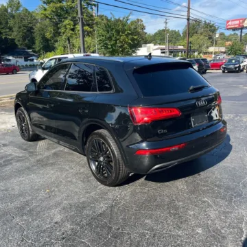 More photos of 2018 Audi Q5 2.0T quattro at Indy Auto Man - Indianapolis, IN