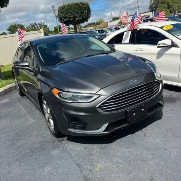 More photos of 2019 Ford Fusion SEL at Indy Auto Man - Indianapolis, IN
