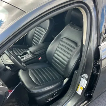 More photos of 2019 Ford Fusion SEL at Indy Auto Man - Indianapolis, IN