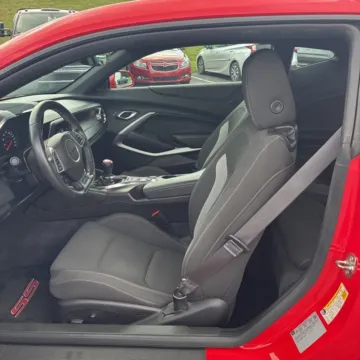 More photos of 2017 Chevrolet Camaro SS 1SS at Indy Auto Man - Indianapolis, IN