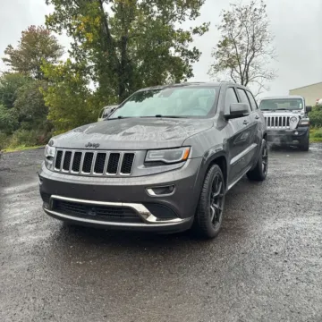 Photos of 2015 Jeep Grand Cherokee Overland for sale in Indianapolis, IN at Indy Auto Man - Indianapolis