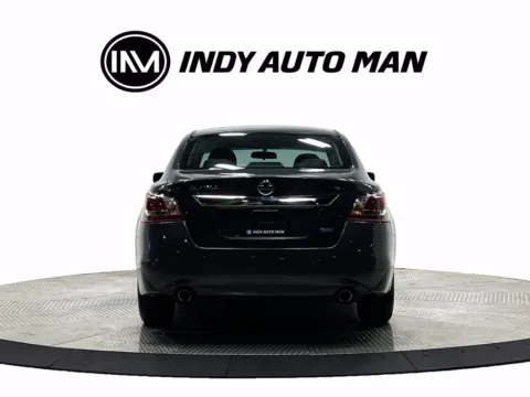 More photos of 2013 Nissan Altima 2.5 S at Indy Auto Man - Indianapolis, IN