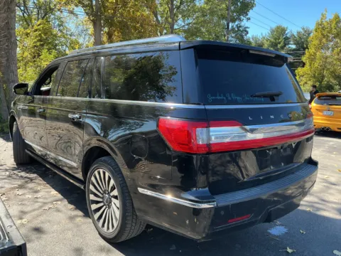 More photos of 2018 Lincoln Navigator L Reserve at Indy Auto Man - Indianapolis, IN