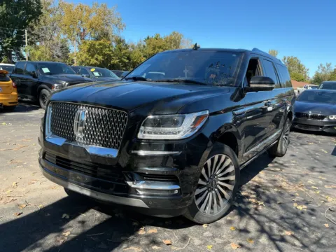 Photos of 2018 Lincoln Navigator L Reserve for sale in Indianapolis, IN at Indy Auto Man - Indianapolis
