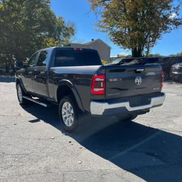 More photos of 2019 Ram 2500 Laramie at Indy Auto Man - Indianapolis, IN