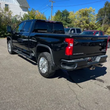 More photos of 2020 Chevrolet Silverado 2500 HD High Country at Indy Auto Man - Indianapolis, IN
