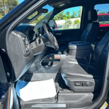 More photos of 2020 Chevrolet Silverado 2500 HD High Country at Indy Auto Man - Indianapolis, IN