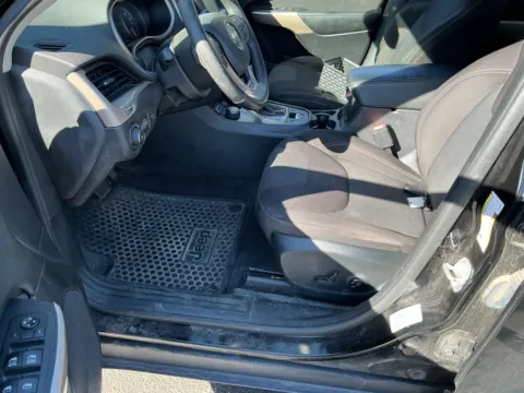 More photos of 2017 Jeep Cherokee Latitude at Indy Auto Man - Indianapolis, IN