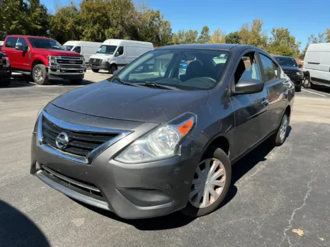 Photos of 2018 Nissan Versa 1.6 SV for sale in Indianapolis, IN at Indy Auto Man - Indianapolis