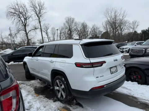 More photos of 2021 Jeep Grand Cherokee L Limited at Indy Auto Man - Indianapolis, IN