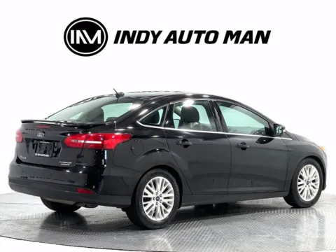 More photos of 2016 Ford Focus Titanium at Indy Auto Man - Indianapolis, IN