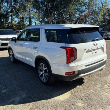 More photos of 2021 Hyundai Palisade SEL at Indy Auto Man - Indianapolis, IN
