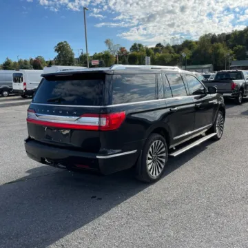 Another view of 2019 Lincoln Navigator L Reserve for sale in Indianapolis, IN at Indy Auto Man - Indianapolis