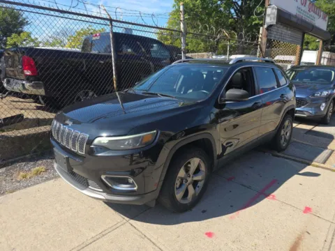 Photos of 2019 Jeep Cherokee Limited for sale in Indianapolis, IN at Indy Auto Man - Indianapolis
