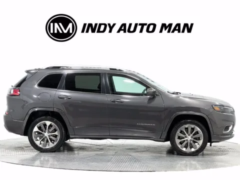 Another view of 2019 Jeep Cherokee Overland for sale in Indianapolis, IN at Indy Auto Man - Indianapolis