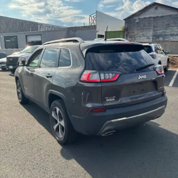More photos of 2019 Jeep Cherokee Limited at Indy Auto Man - Indianapolis, IN