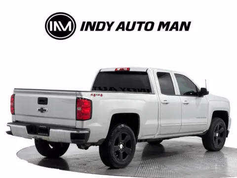 More photos of 2018 Chevrolet Silverado 1500 LT LT1 at Indy Auto Man - Indianapolis, IN