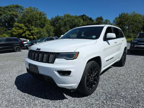 Photos of 2021 Jeep Grand Cherokee Laredo X for sale in Indianapolis, IN at Indy Auto Man - Indianapolis