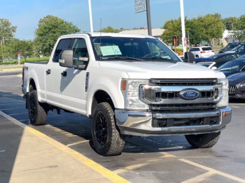 Photos of 2021 Ford F-250SD XLT for sale in Indianapolis, IN at Indy Auto Man - Indianapolis