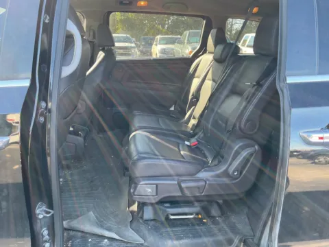 More photos of 2020 Honda Odyssey EX-L at Indy Auto Man - Indianapolis, IN