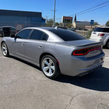 More photos of 2015 Dodge Charger R/T at Indy Auto Man - Indianapolis, IN