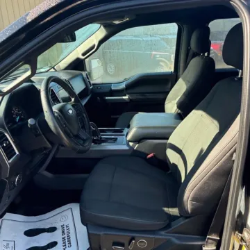 More photos of 2016 Ford F-150 XLT at Indy Auto Man - Indianapolis, IN