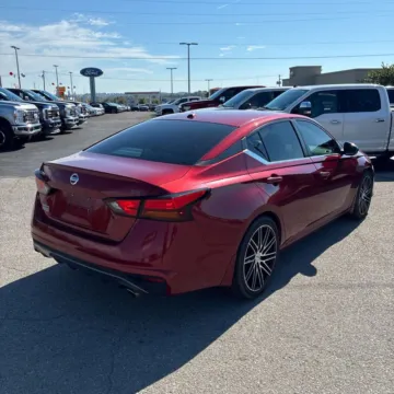 Another view of 2019 Nissan Altima 2.5 SR for sale in Indianapolis, IN at Indy Auto Man - Indianapolis