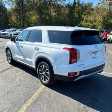 More photos of 2020 Hyundai Palisade SEL at Indy Auto Man - Indianapolis, IN