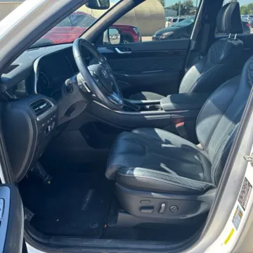 More photos of 2022 Hyundai Palisade Calligraphy at Indy Auto Man - Indianapolis, IN