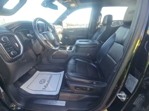 More photos of 2019 Chevrolet Silverado 1500 High Country at Indy Auto Man - Indianapolis, IN