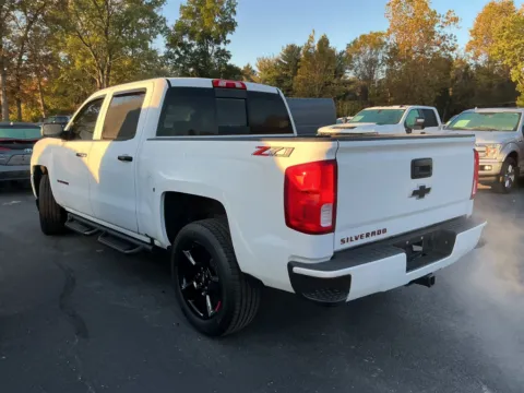 More photos of 2018 Chevrolet Silverado 1500 LTZ 2LZ at Indy Auto Man - Indianapolis, IN