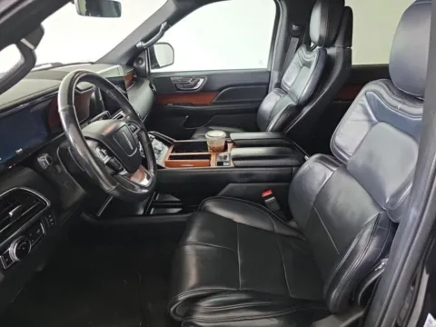 More photos of 2019 Lincoln Navigator Reserve at Indy Auto Man - Indianapolis, IN