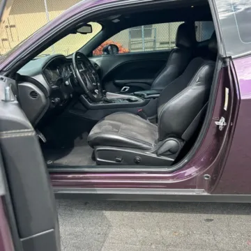 More photos of 2022 Dodge Challenger R/T Scat Pack Widebody at Indy Auto Man - Indianapolis, IN