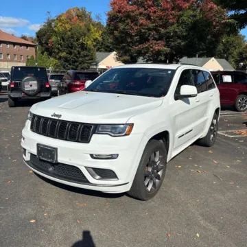 Photos of 2020 Jeep Grand Cherokee Overland for sale in Indianapolis, IN at Indy Auto Man - Indianapolis