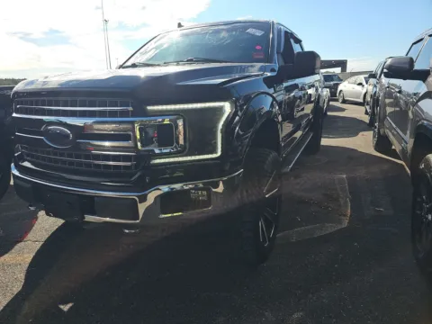 Photos of 2019 Ford F-150 XLT for sale in Indianapolis, IN at Indy Auto Man - Indianapolis