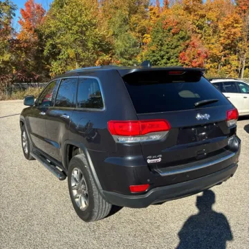 More photos of 2015 Jeep Grand Cherokee Limited at Indy Auto Man - Indianapolis, IN