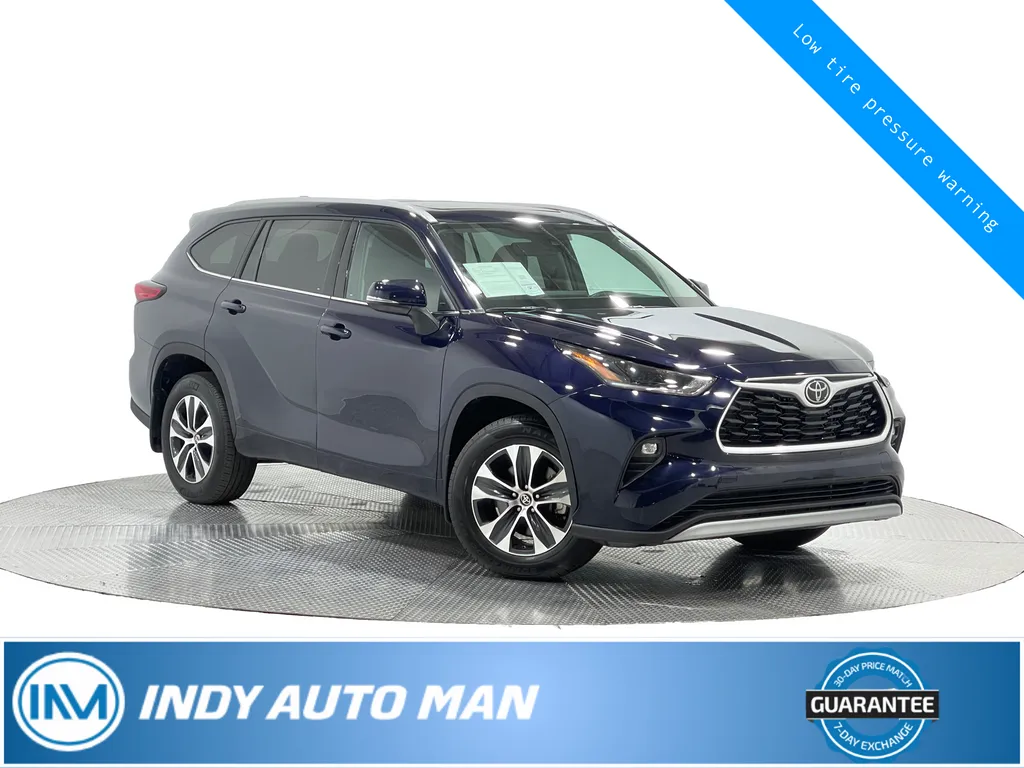Used 2022 Toyota Highlander XLE for sale in Indianapolis, IN | VIN ...