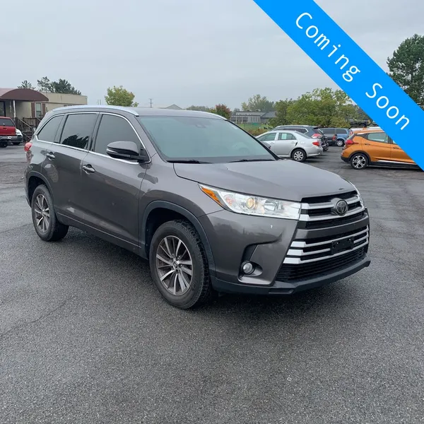 2017 Toyota Highlander XLE for sale in Indianapolis, IN