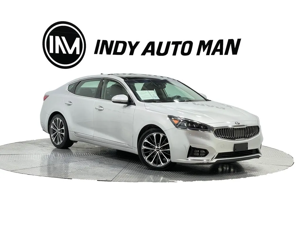 Silver 2018 Kia Cadenza Technology for sale in Indianapolis, IN
