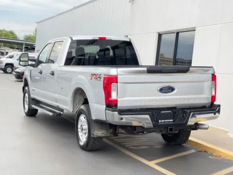 More photos of 2017 Ford F-250SD XLT at Indy Auto Man, IN