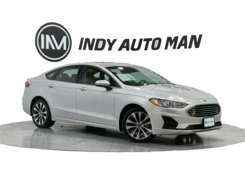 Silver 2019 Ford Fusion SE for sale in Indianapolis, IN