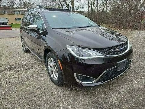 Unknown 2018 Chrysler Pacifica Limited for sale in Indianapolis, IN