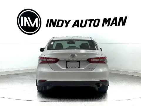 More photos of 2019 Toyota Camry XLE at Indy Auto Man, IN