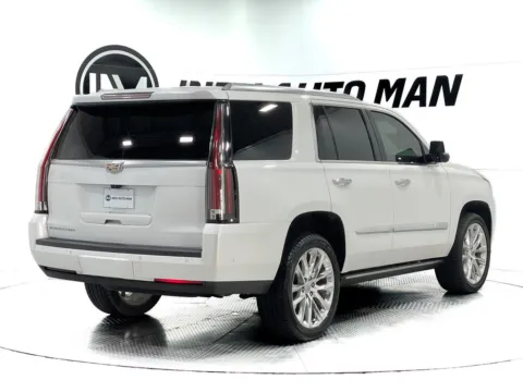 More photos of 2017 Cadillac Escalade Platinum Edition at Indy Auto Man, IN