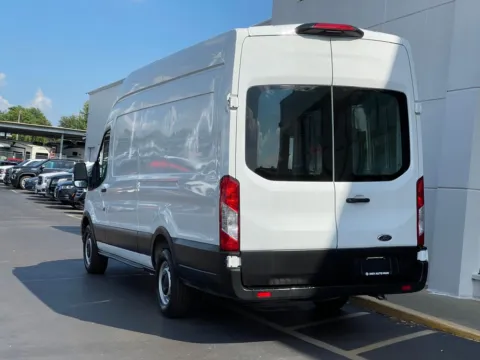 More photos of 2021 Ford Transit-250 at Indy Auto Man, IN